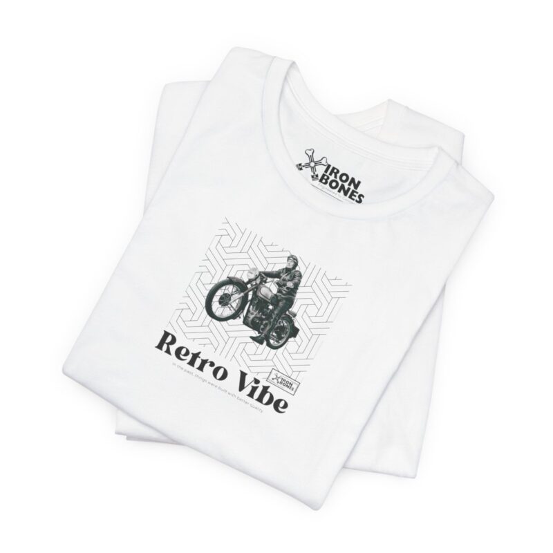 Retro Vibe Bronze Motorcycle T-Shirt: Erwecke den Geist der Oldtimer-Maschinen