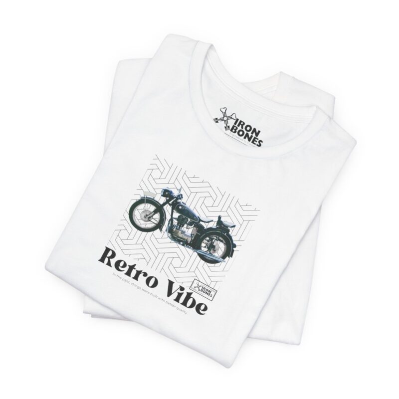 Retro Vibe T-Shirt mit etikett