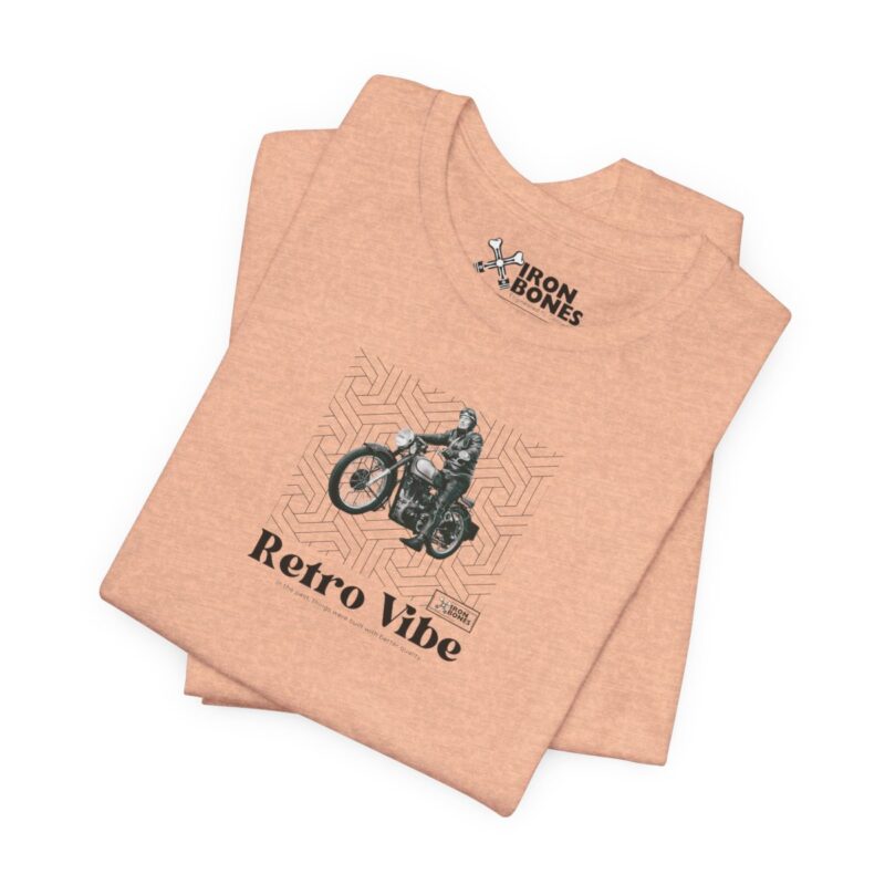 Retro Vibe Bronze Motorcycle T-Shirt: Erwecke den Geist der Oldtimer-Maschinen – Bild 10